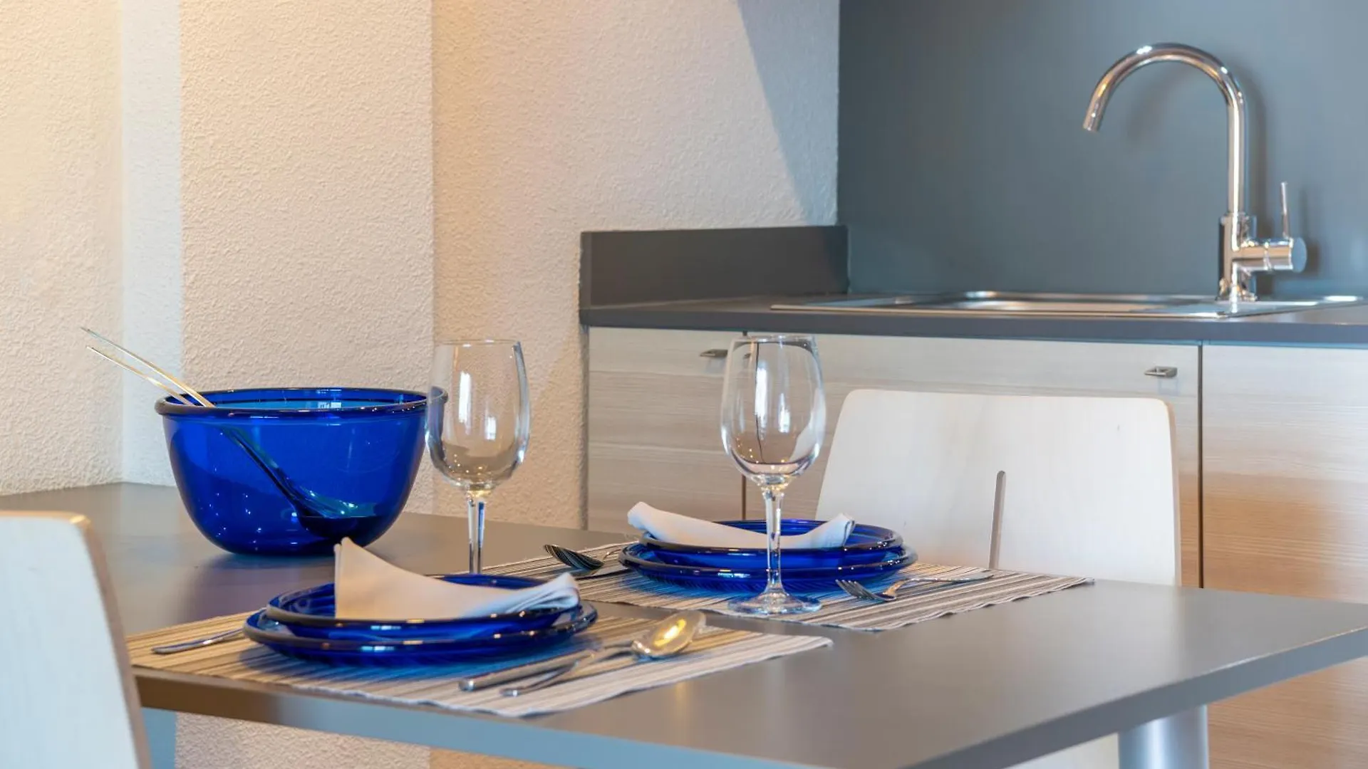 Апартаменты Almirall Apartaments Льорет-де-Мар